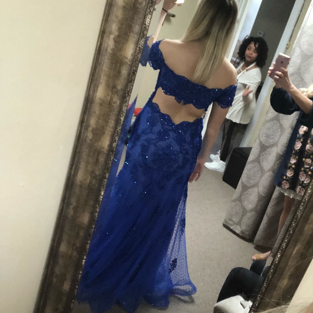 Prom Dress - Picture 4 of 6
